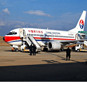 兰州航空托运航空快运业稳步发展的原因是什么？